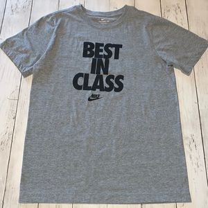 Nike T-shirt SZ Large